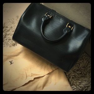 Black Louis Vuitton Speedy 25 Epi Leather bag