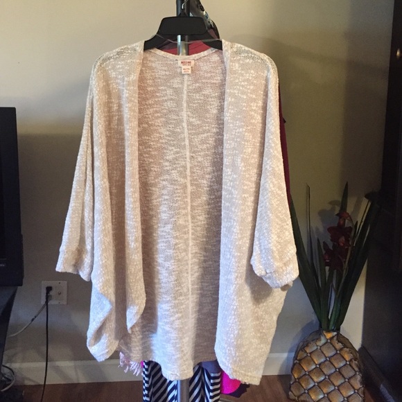 Cream cardigan