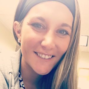 Meet your Posher, Brittni