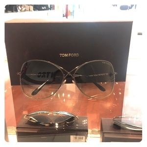 Gunmetal Tom Ford Colette TF250