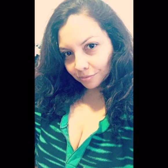 Meet your Posher, Karla - Picture 6 of 9