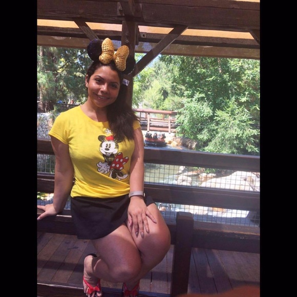 Meet your Posher, Karla - Picture 2 of 9