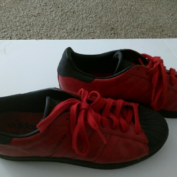 Shoes - Picture 2 of 3