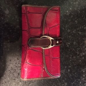 Dooney & Bourke wallet