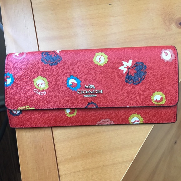New! Coach slim wallet with fall/ floral design