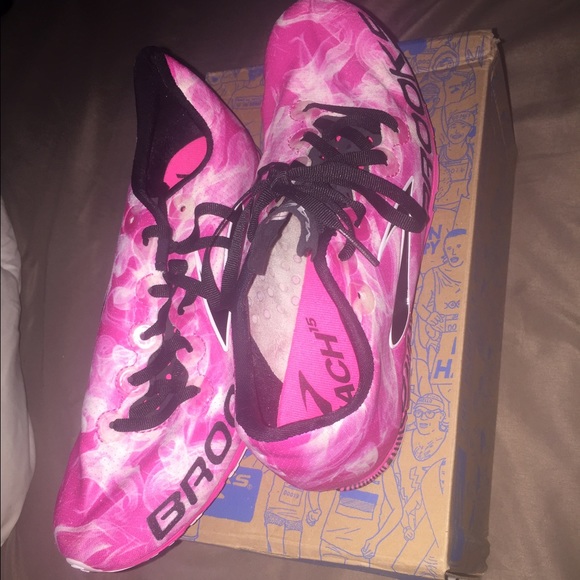 Brooks Spikes
