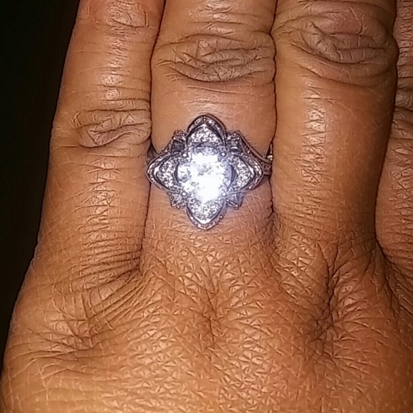 Sterling silver 925 Cubic zirconia engagement ring - Picture 4 of 4
