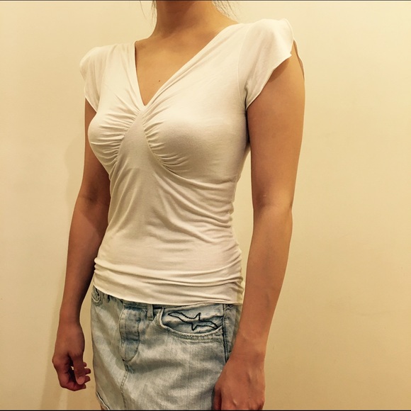 UCB white top - Picture 1 of 4