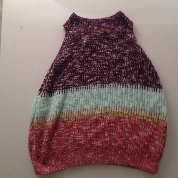 Adorable 70s turtle neck crop top - Picture 1 of 3