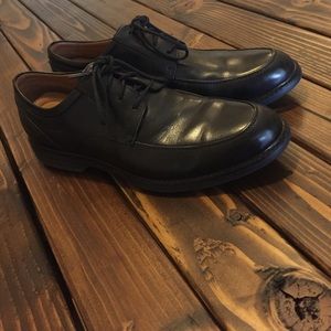 Brand new black Clarks extra light