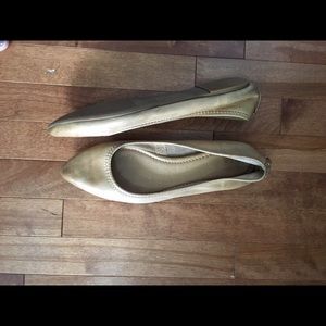 Frye, size 11 flats
