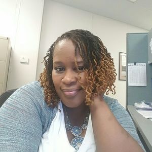 Meet your Posher, Kelli