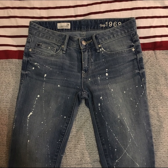 ❌SOLD❌Paint splatter gap jeans - Picture 2 of 2