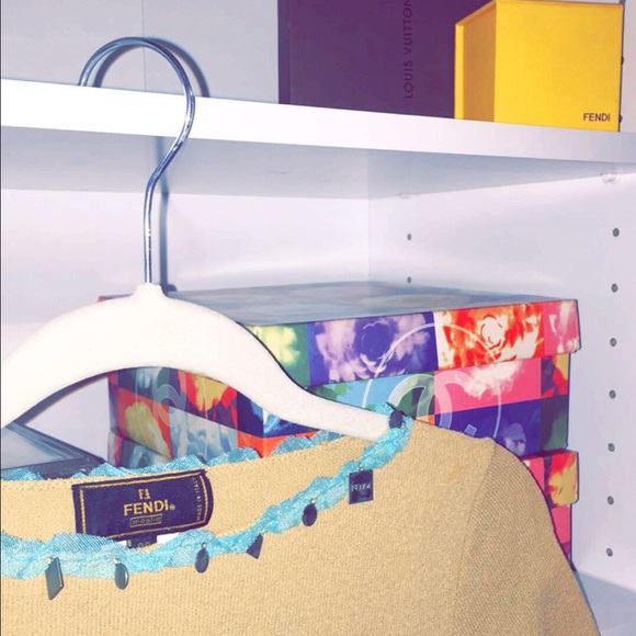 Beautiful FENDI Top - Picture 4 of 4