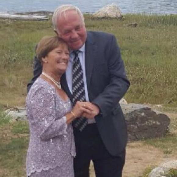 Meet your Posher, Debbie