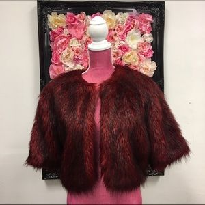 FAUX FUR CROPPED JACKET