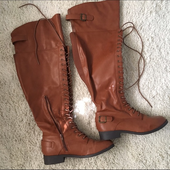 Torrid lace-up boots - Picture 4 of 4