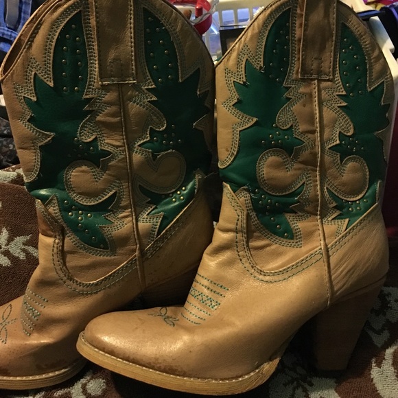 Very Volatile Boots