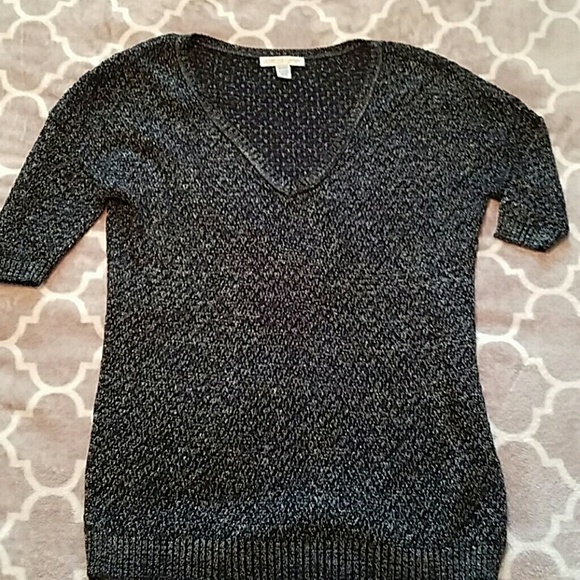 Black and gold thread sweater Size L