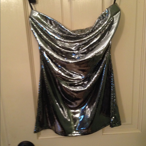 Body central party top.