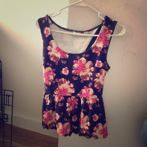 Anthropologie Top size Small