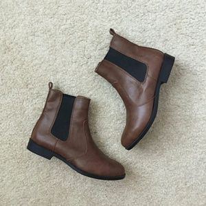 F21 Faux Leather Chelsea Boots