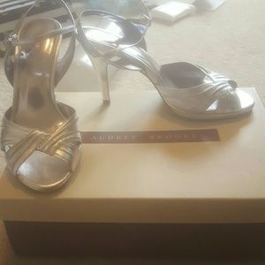 Audrey Brooke- silver strapped high heels size 7.5