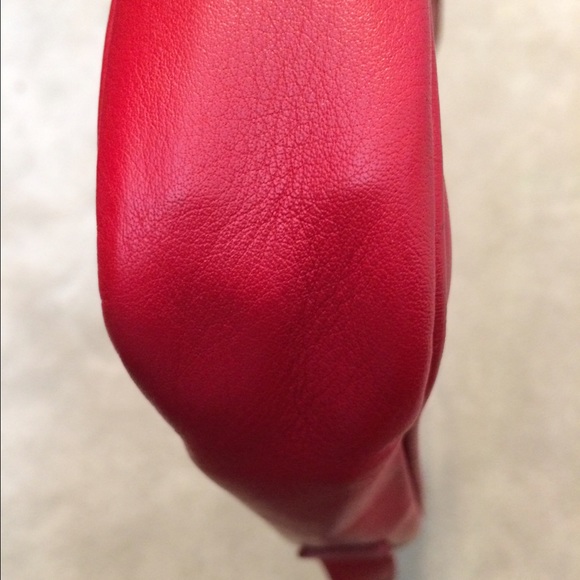 Paloma Picasso Red Shoulder Bag - Picture 5 of 8