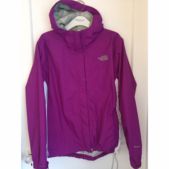 north face raincoat 🌧💕