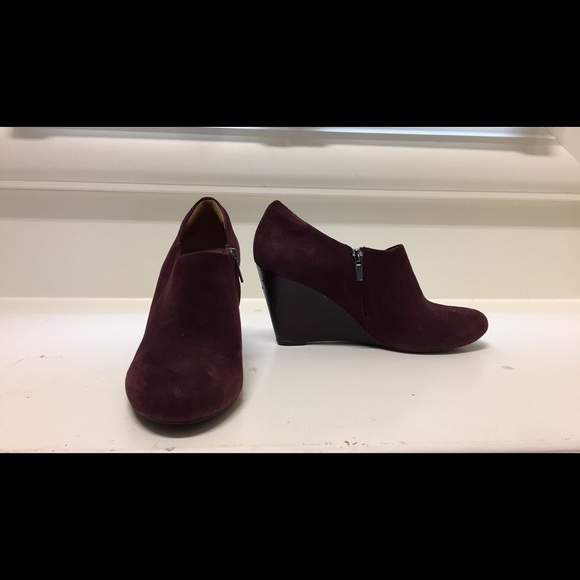 Clarks Booties size 9-