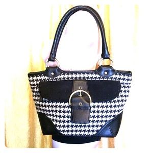 Adorable houndstooth purse shoulder bag