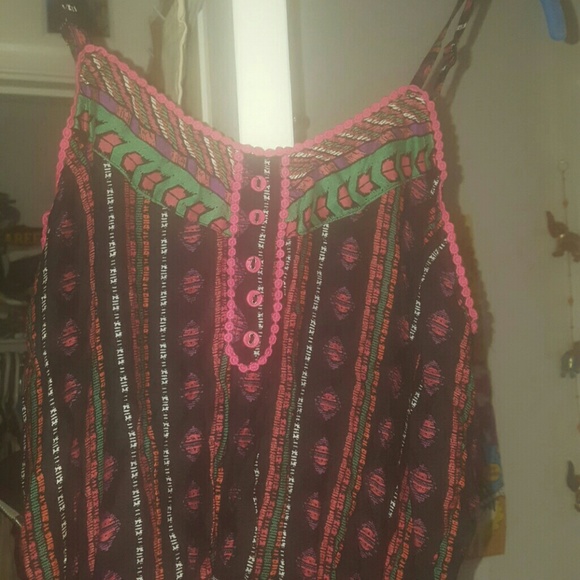 Romper - Picture 3 of 4