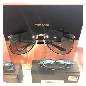 Authentic Tom Ford Penelope Cat eye sunglasses