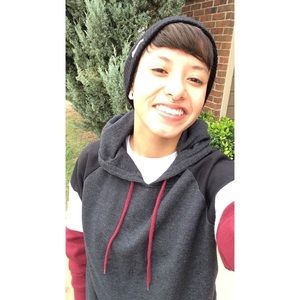 Meet your Posher, Stacie