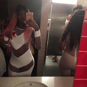 Meet your Posher, Dolly