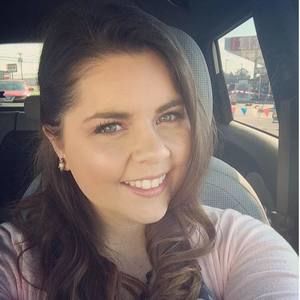 Meet your Posher, Claudia