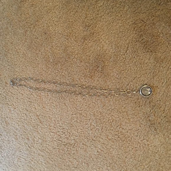 Authentic origami owl necklace - Picture 2 of 3