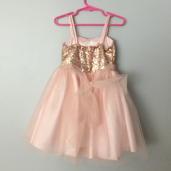 ❌sold❌ Pink/gold toddler dress - Picture 2 of 4