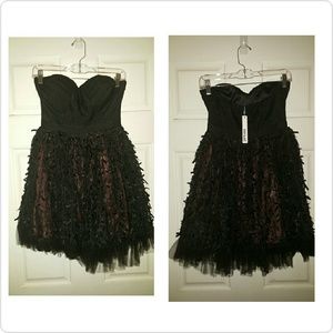 Strapless dres