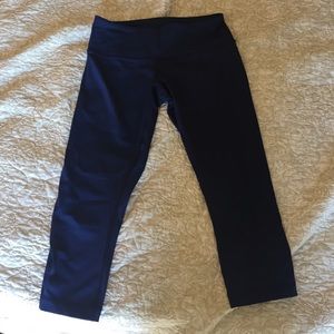 Lululemon capris.