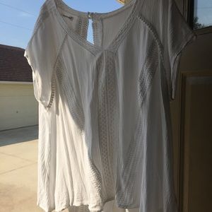 Maurice's plus white flowy top