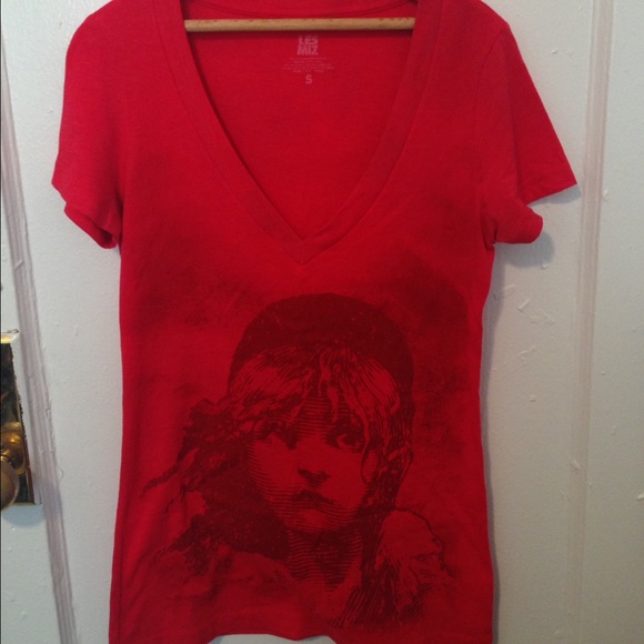 Red Les Misérable T-shirt