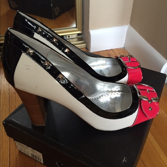 Patent Peep Toe Naughty Monkey Heels
