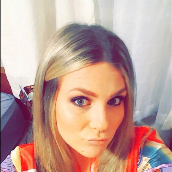 Meet your Posher, Ashleigh