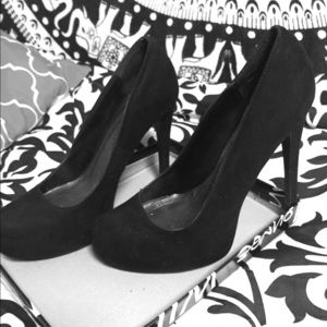 Kardashian black heels