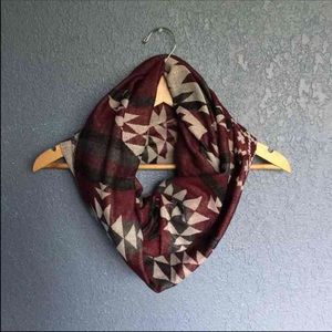 NWT Reversible Scarf