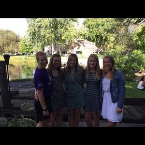 Meet your Posher, Ashley