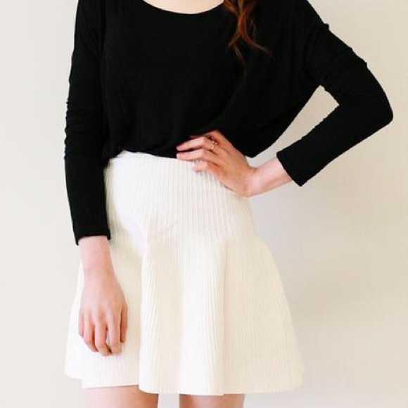 🌿Romantic Ivory Flare Skirt🌿 NEW