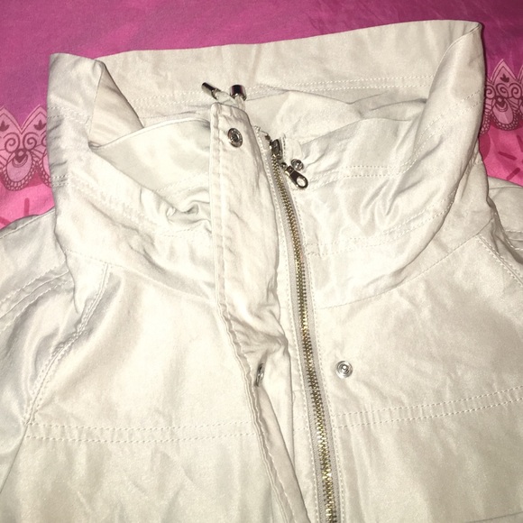 Zara Jacket - Picture 4 of 4