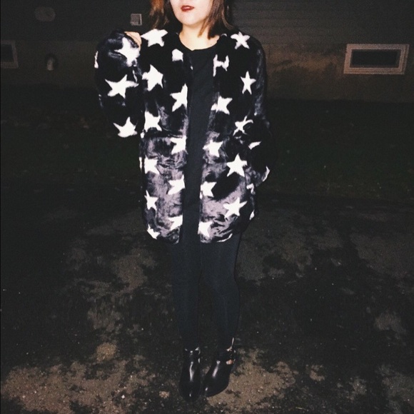 🌿Star Power Faux Fur Jacket NEW